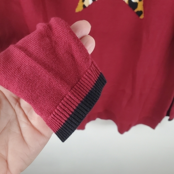 CROWN & Ivy Sweater Crewneck Womens Large Maroon Black Cheetah Star - Picture 6 of 7